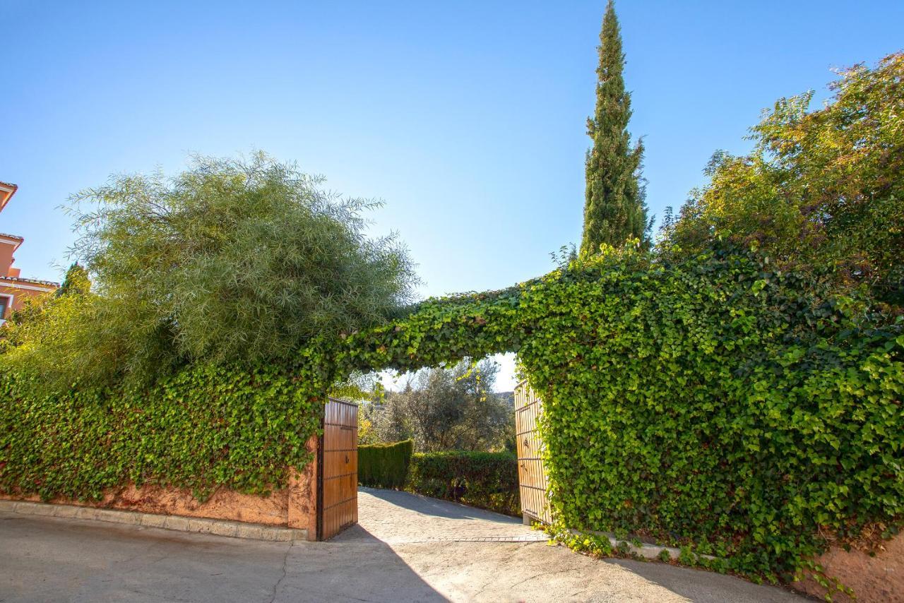 Casa Flores Con Piscina Interior Climatizada Alcaucín Kültér fotó