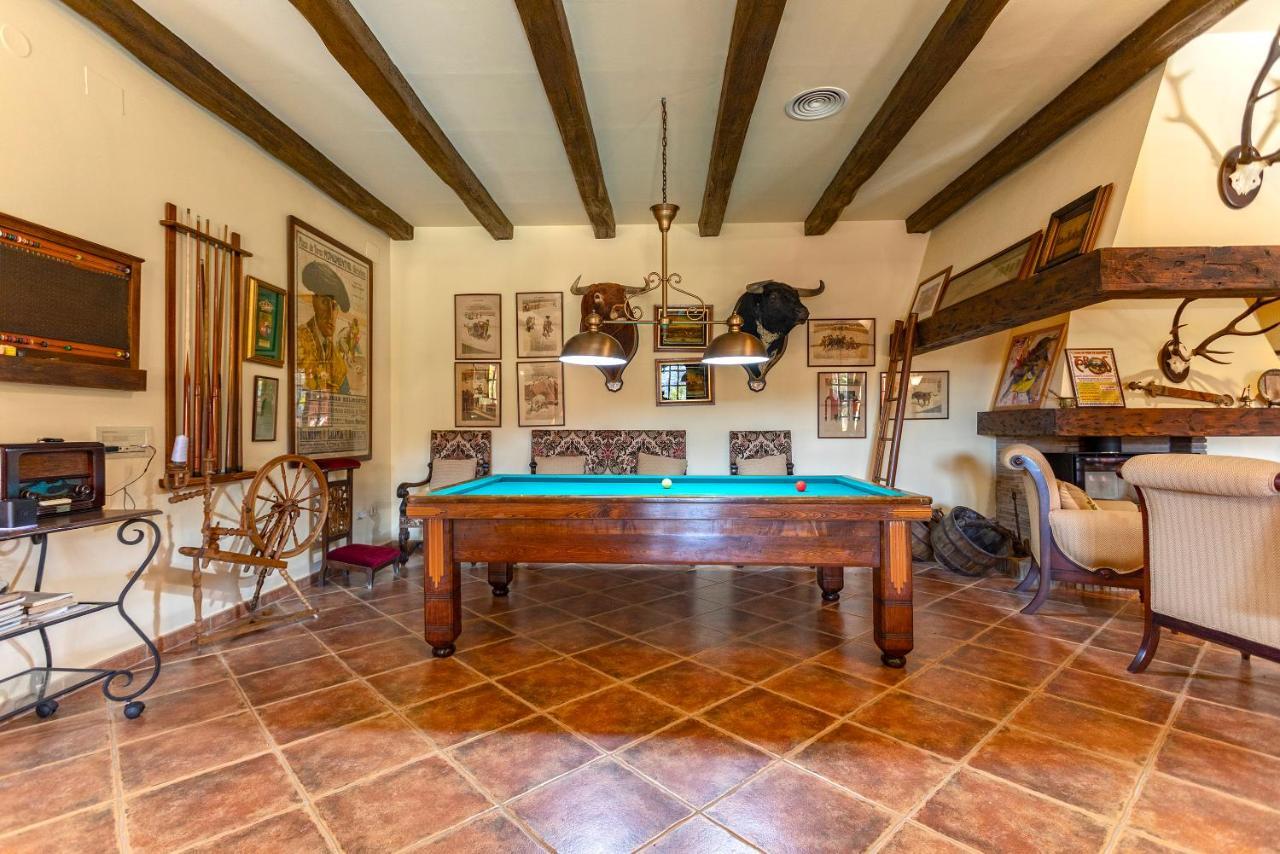 Casa Flores Con Piscina Interior Climatizada Alcaucín Kültér fotó